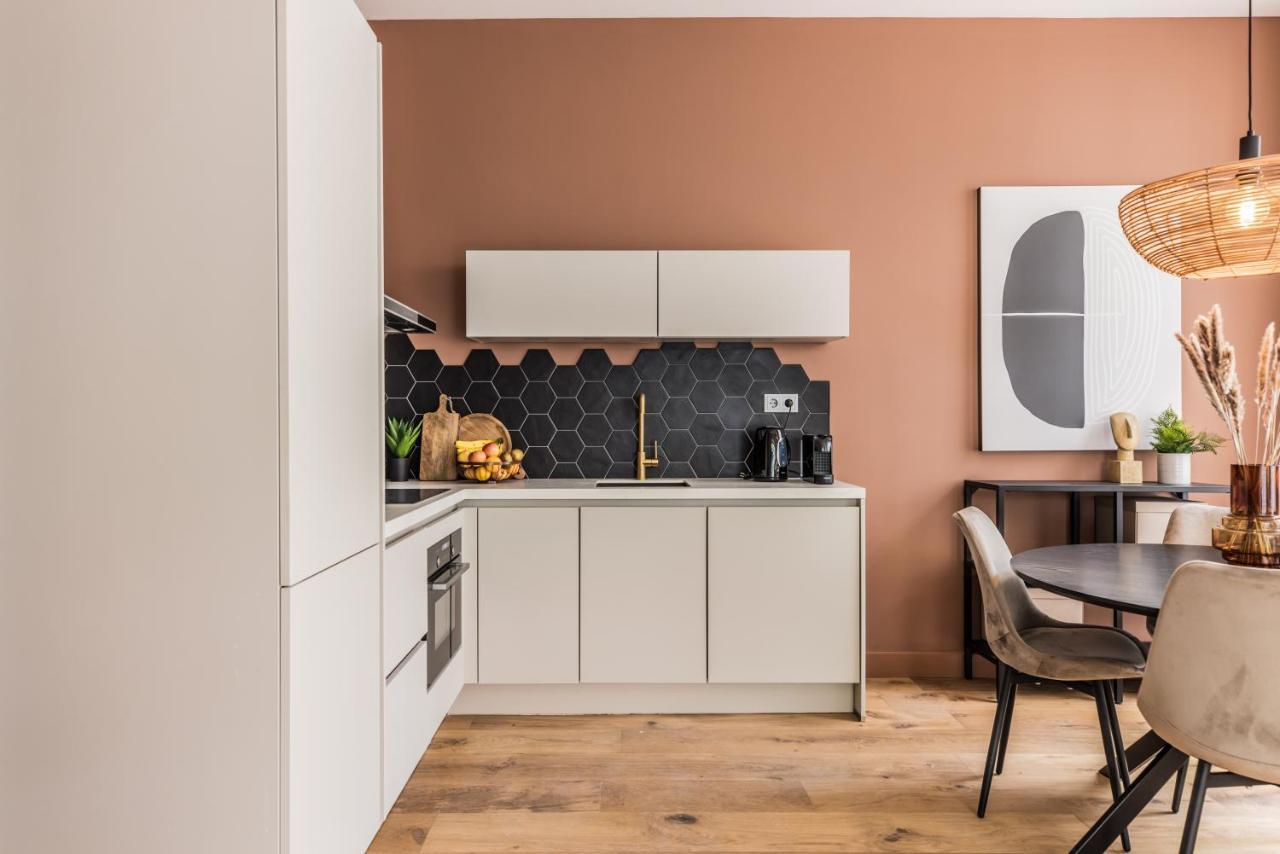 Excellent Listing 'Shiraz' Apartment Den Haag Bagian luar foto