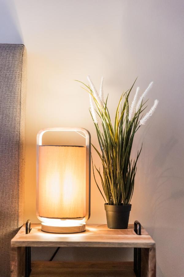 Excellent Listing 'Shiraz' Apartment Den Haag Bagian luar foto