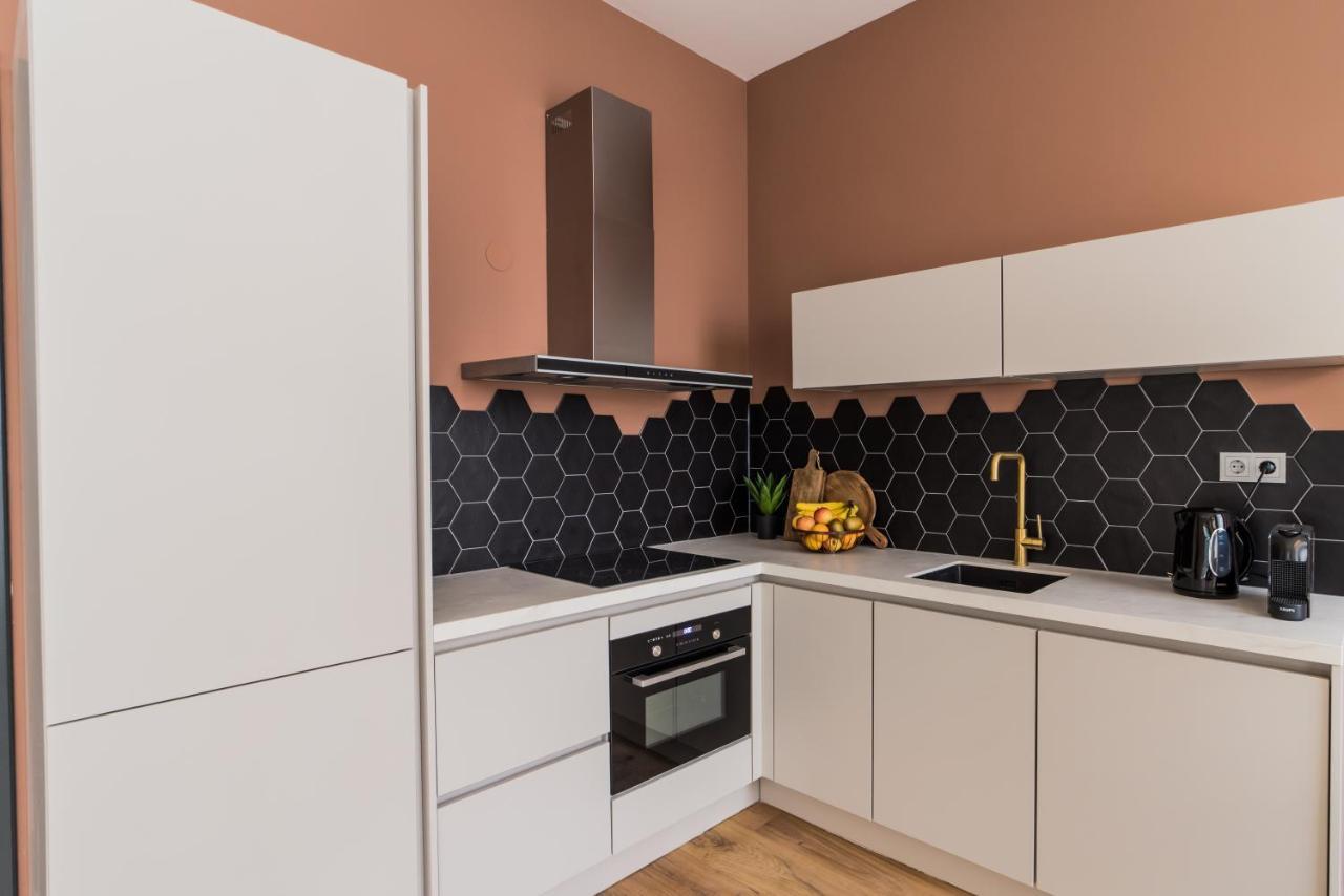 Excellent Listing 'Shiraz' Apartment Den Haag Bagian luar foto