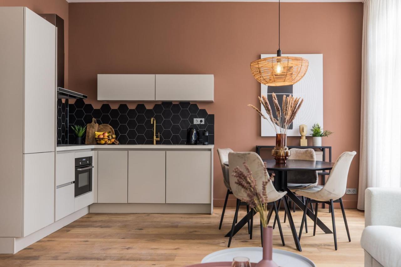 Excellent Listing 'Shiraz' Apartment Den Haag Bagian luar foto